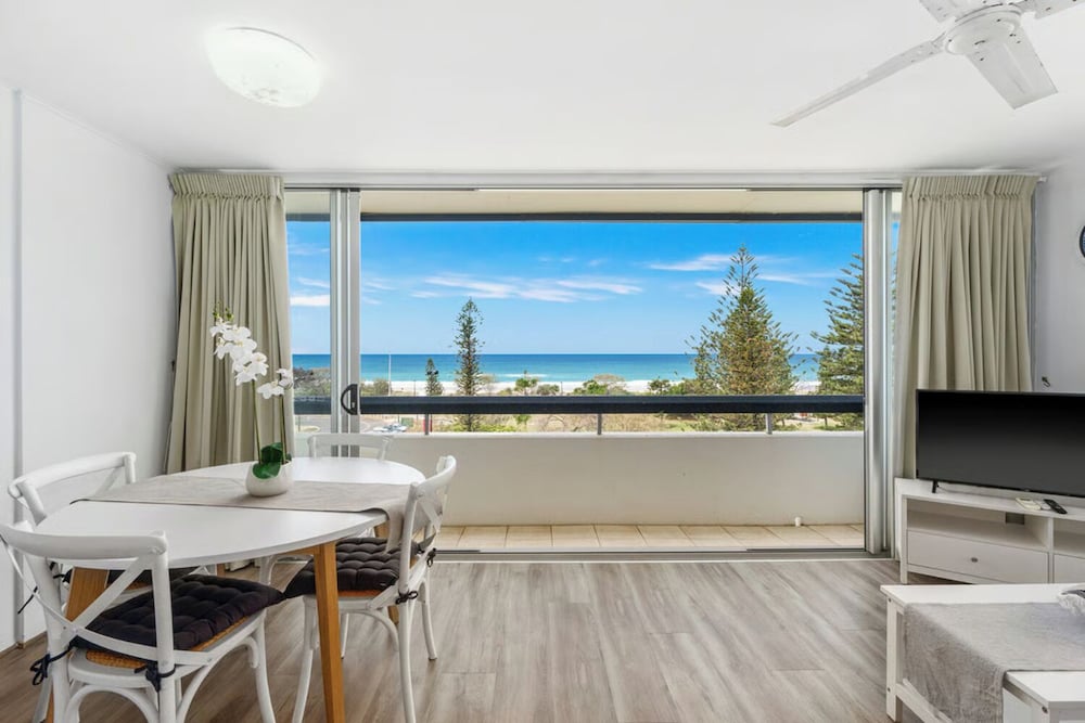 HI HO BEACH APARTMENTS 56/69