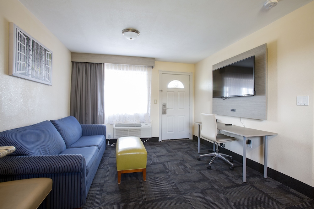 Hotel Aspen Flagstaff Grand Canyon Formerly Aspen Innsuites Flagstaff 45/60