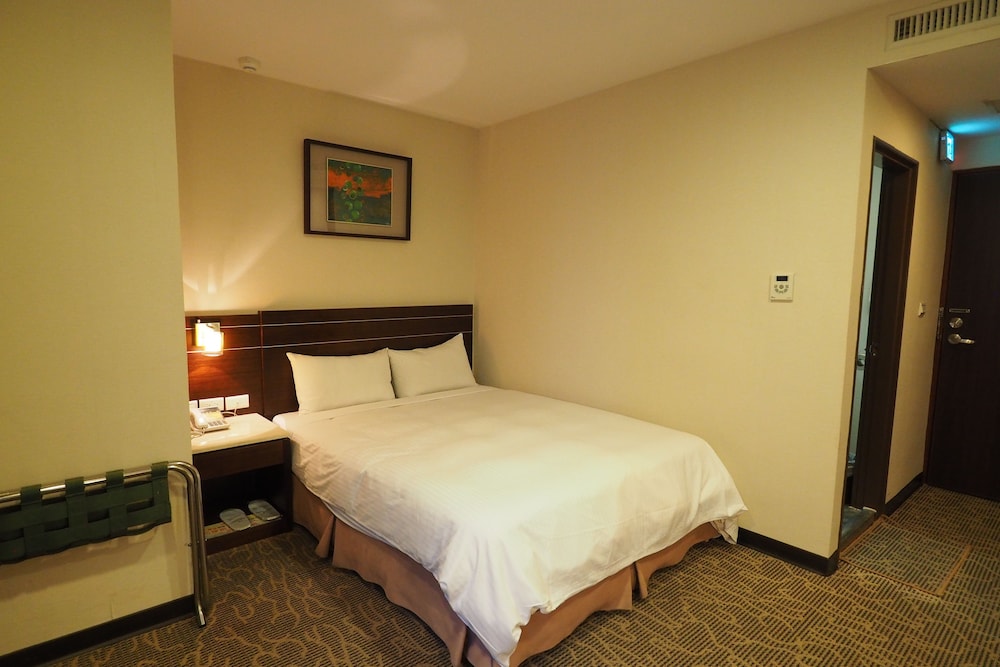Young Soarlan Hotel - Tainan 9/56