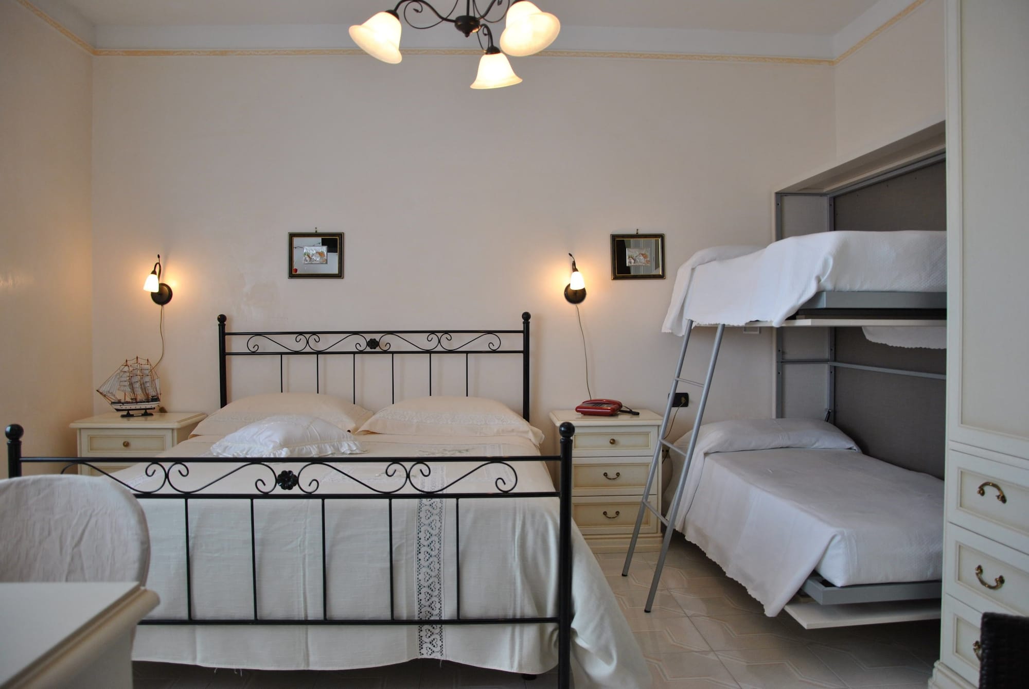 DELUXE, QUADRUPLE, SEA VIEW, BALCONY
