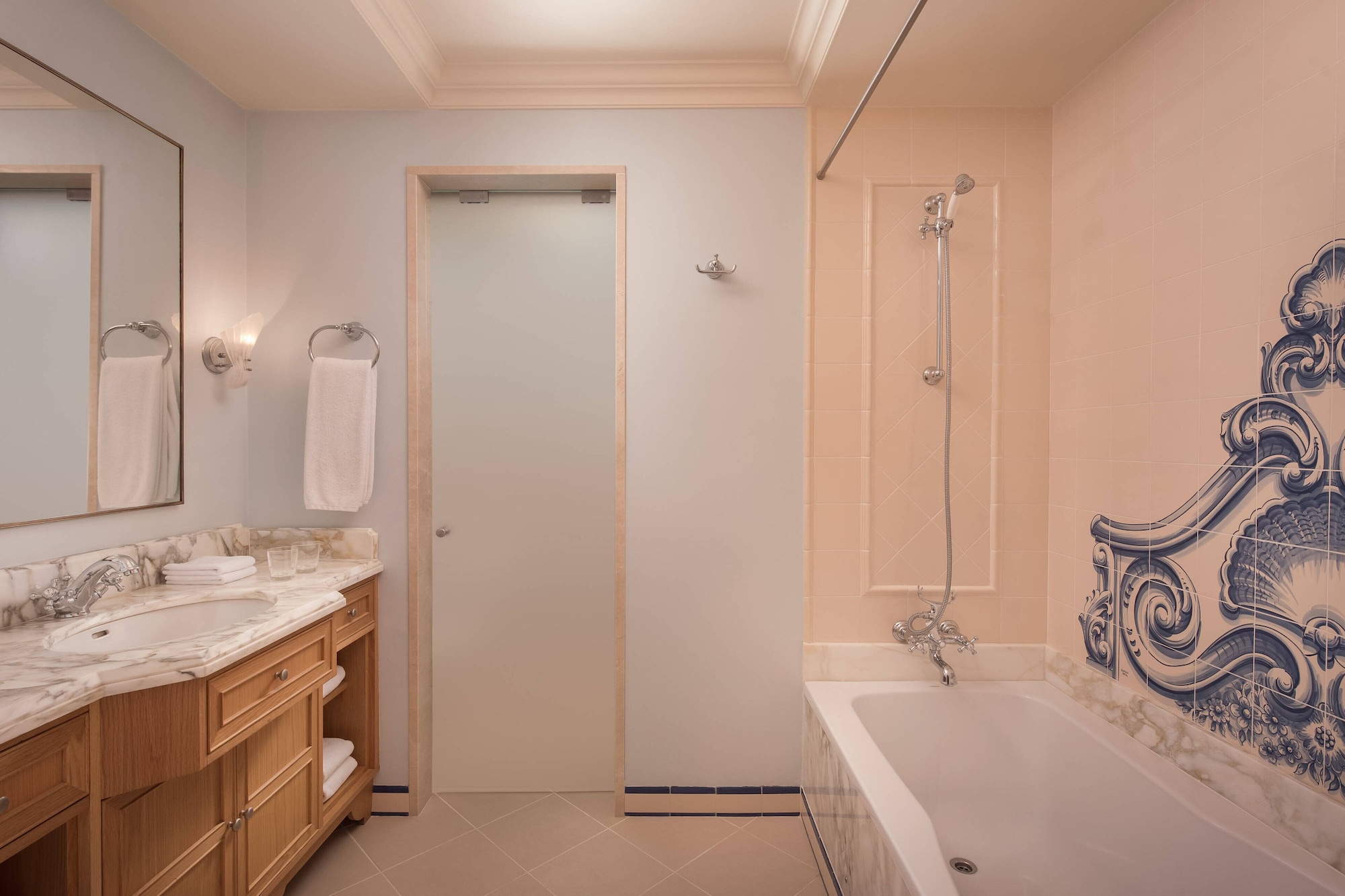 3 Bedrooms, 3 Double Beds, Resort View، PINE CLIFFS RESIDENCE, A LUXURY COLLECTION RESORT 4/4