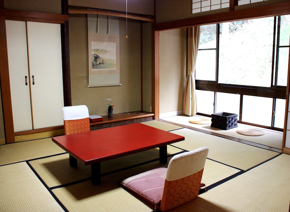 Motoyu Ishiya 14/49