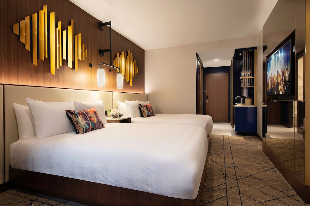 Platinum, Suite, Balcony, Accessible