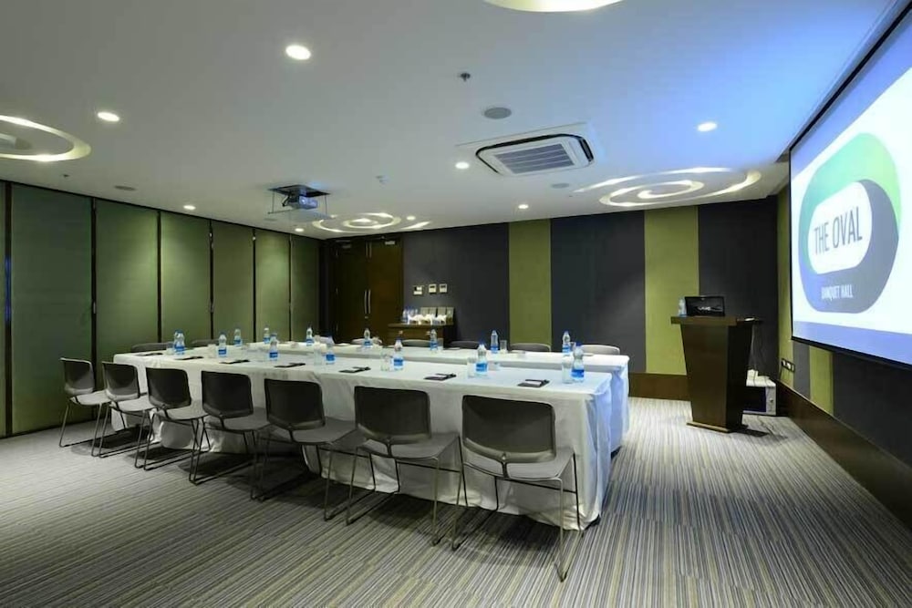 The Lime Boutique Suites 36/38