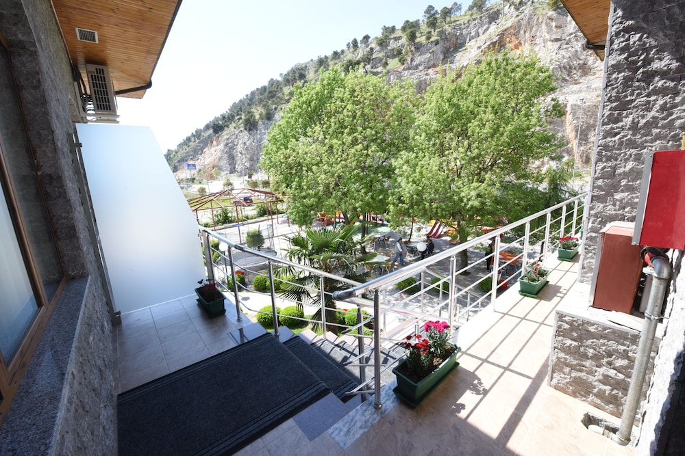 Buna Park Hotel Shkoder 28/50
