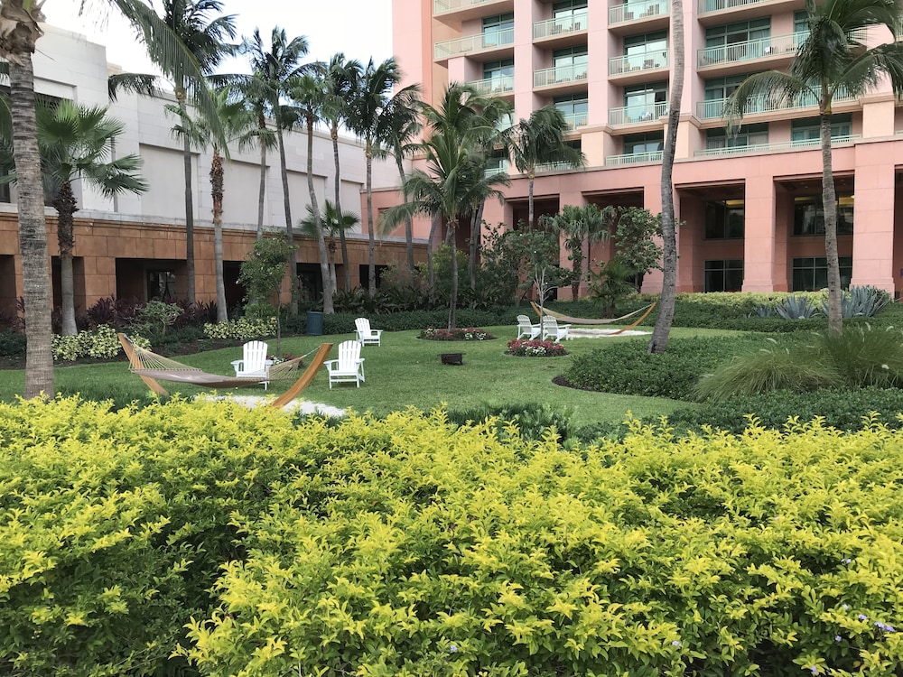 Harborside Resort At Atlantis 66/72