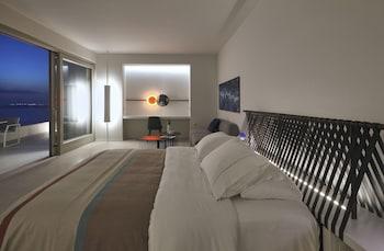 Private, Suite, with View