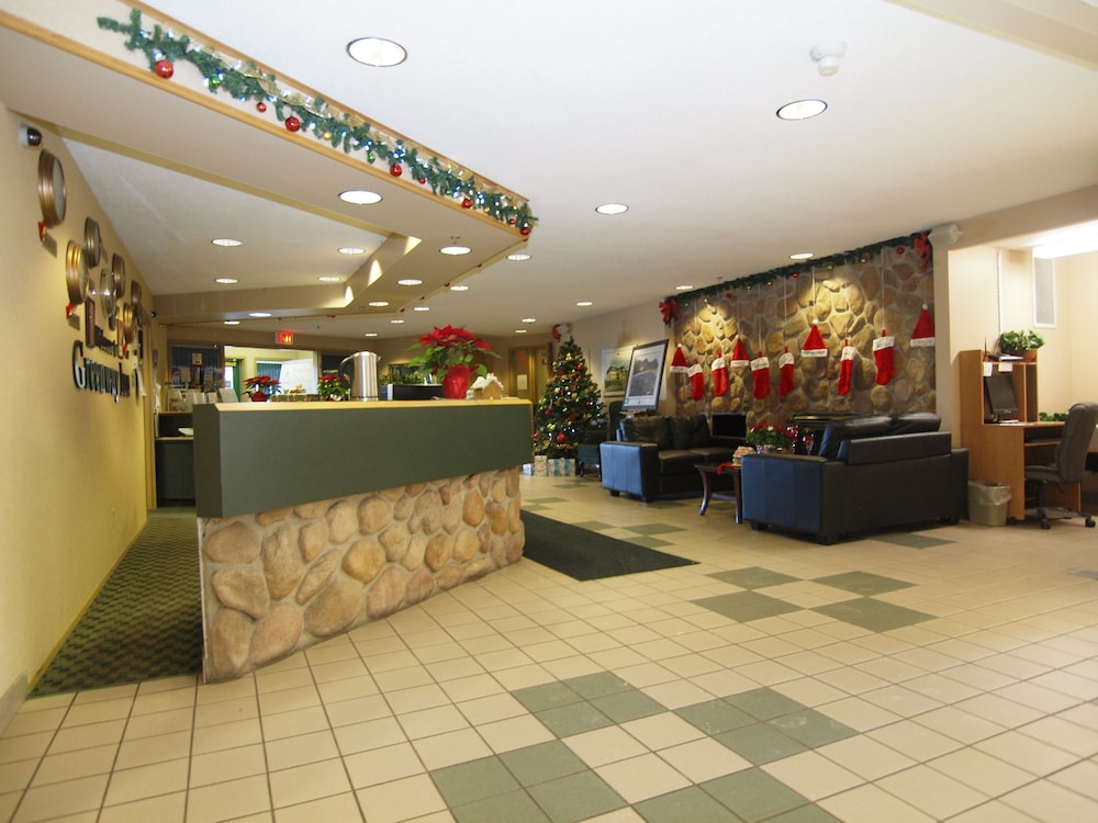 Travelodge by Wyndham Lacombe 5/54