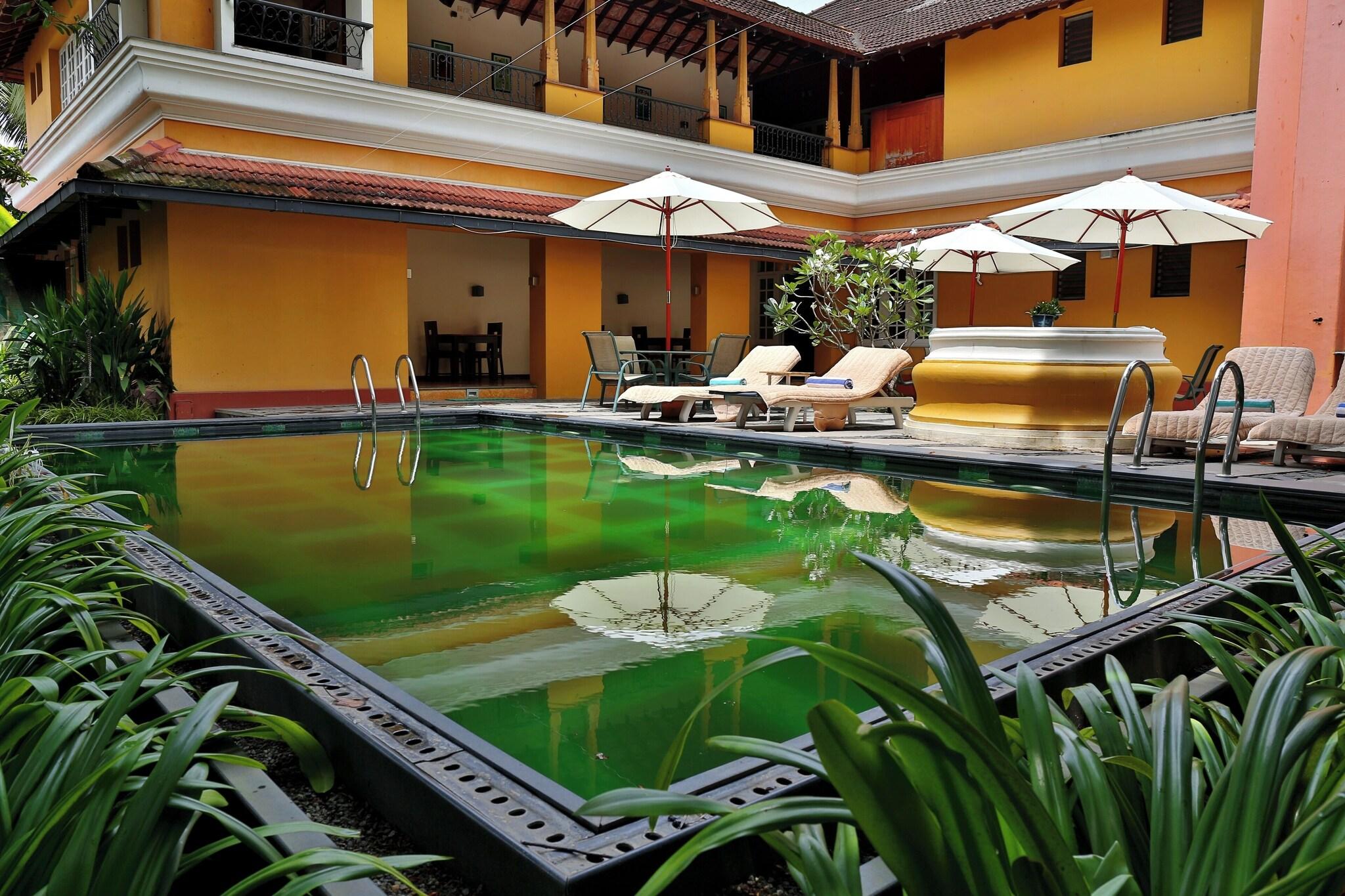 TEA BUNGALOW 29/31
