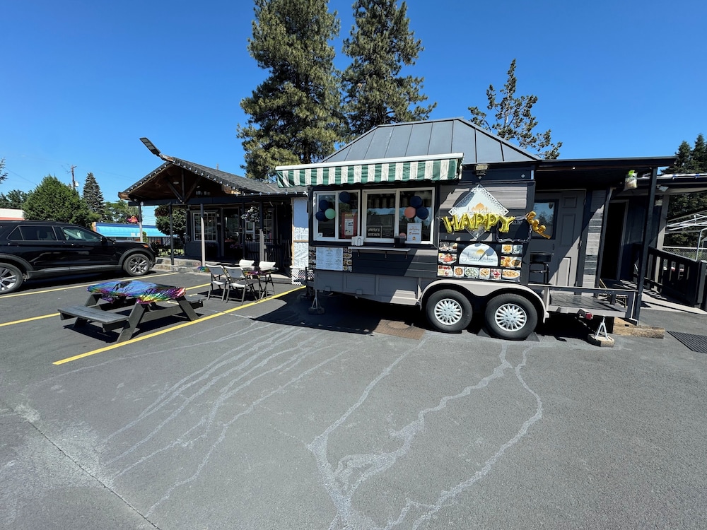 Cascade Lodge 57/66