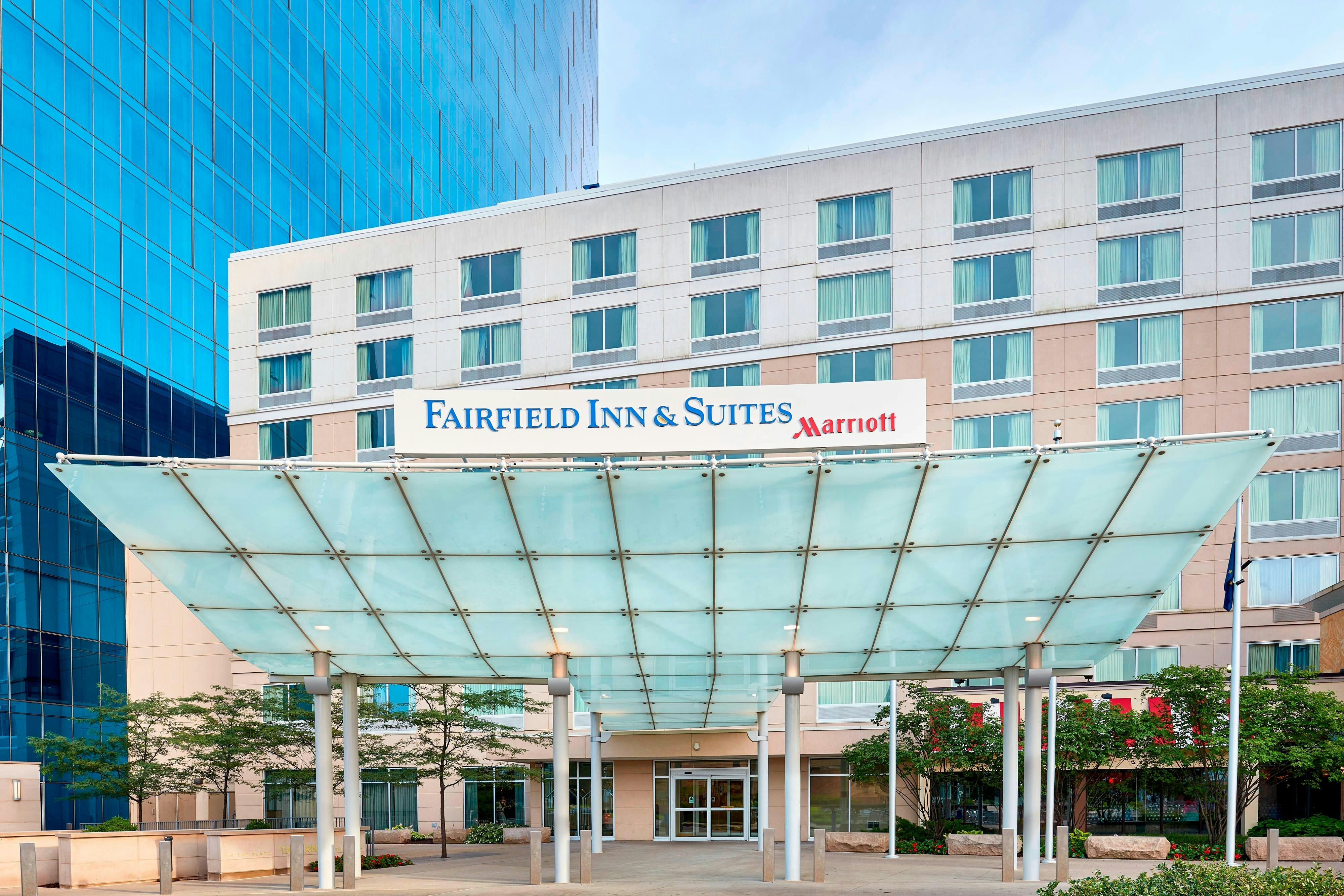 FAIRFIELD INN AND SUITES INDIANAPOLIS DOWNTOWN