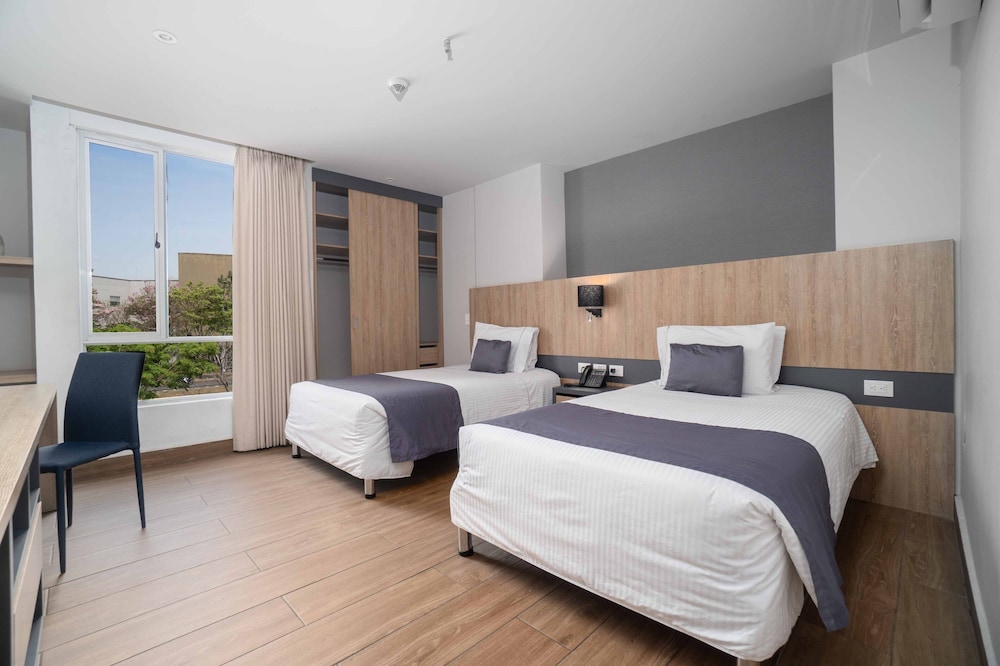 Hotel Plaza del Lili 32/60