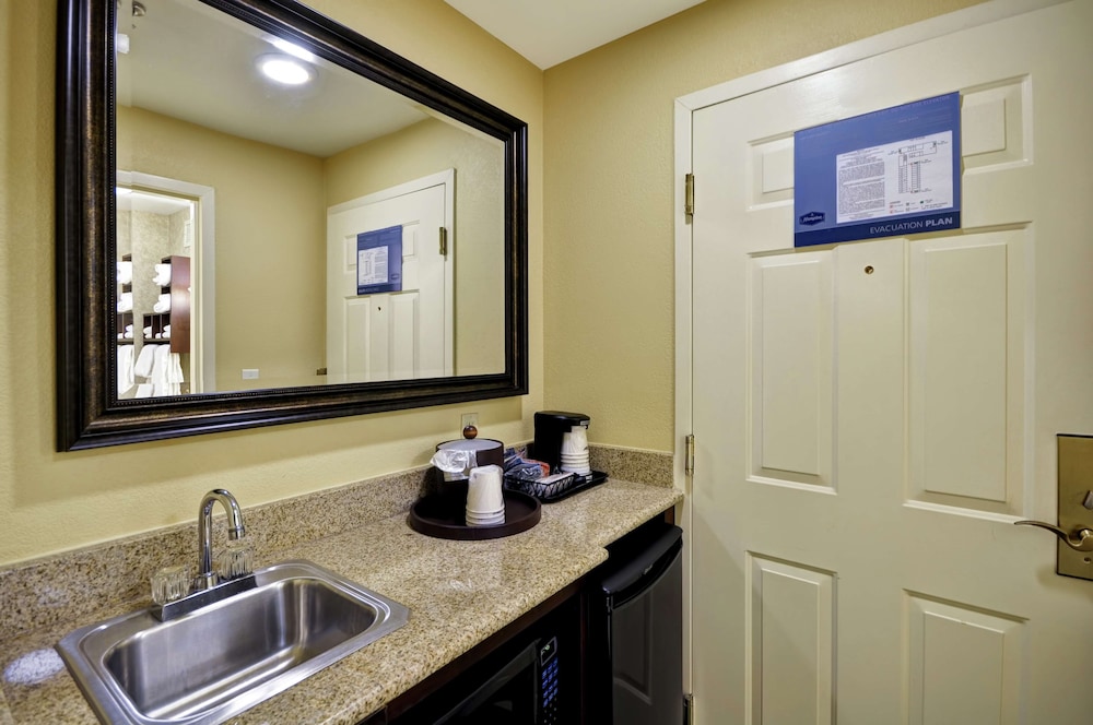 Hampton Inn Charleston Historic District 40/61