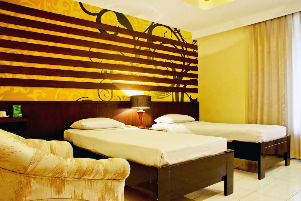 Purnama Hotel 11/50