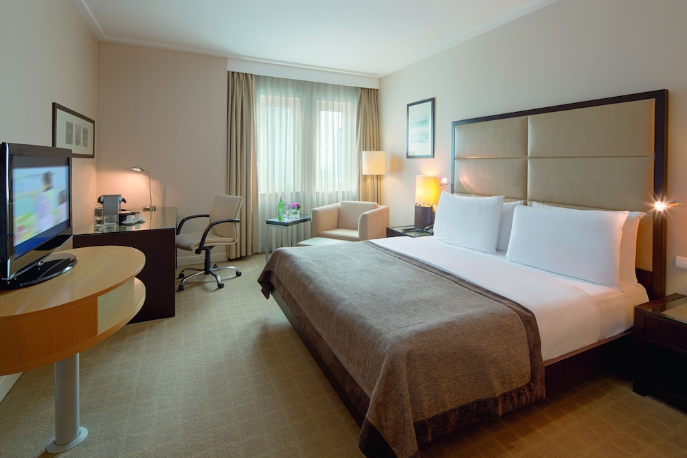 Sheraton Istanbul Levent 11/83
