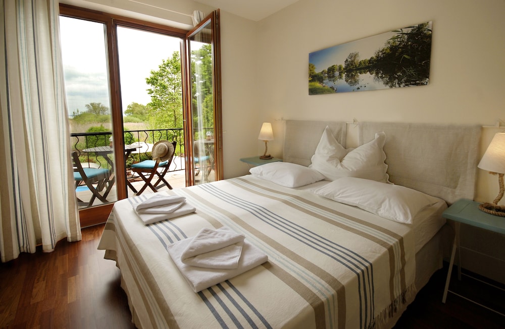 Hullam Villa 10/47