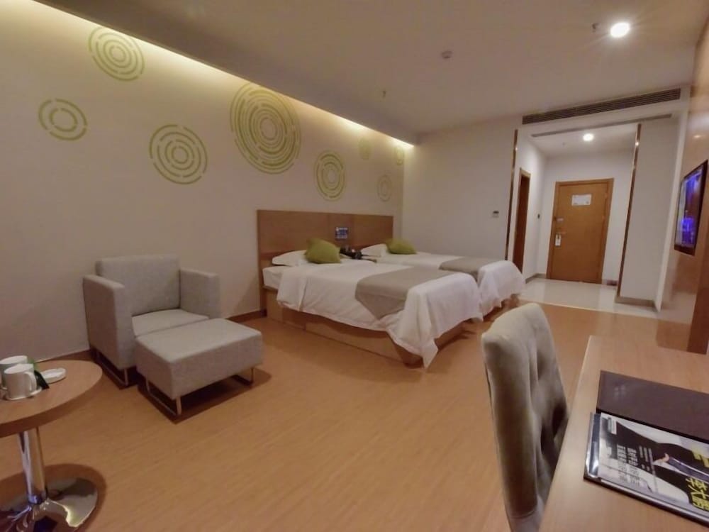 GreenTree Inn (Qichun Ouyada Square) 12/19