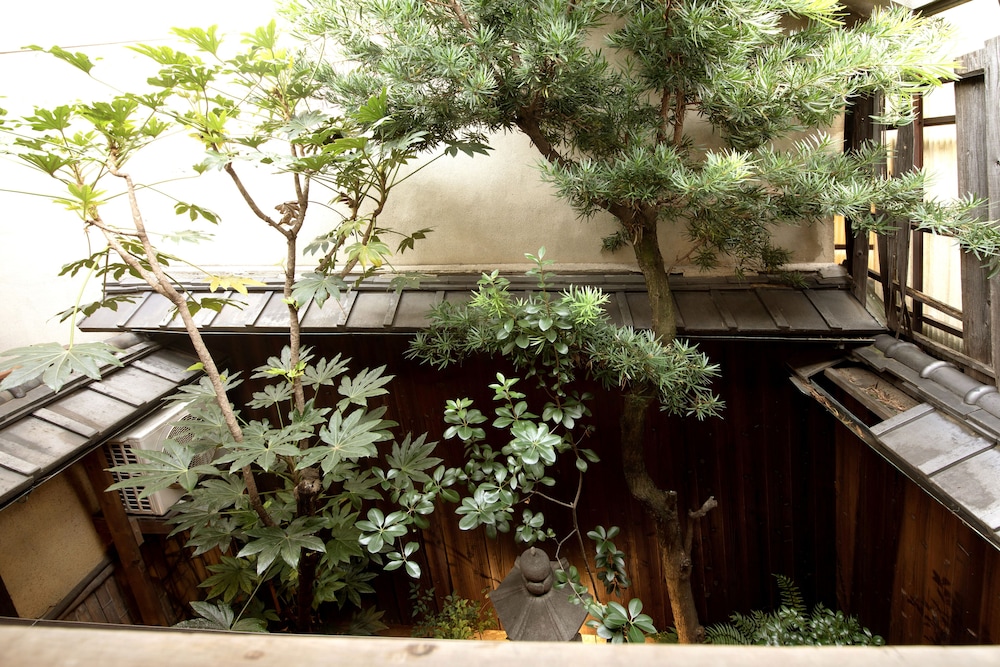 Guesthouse YULULU 38/45