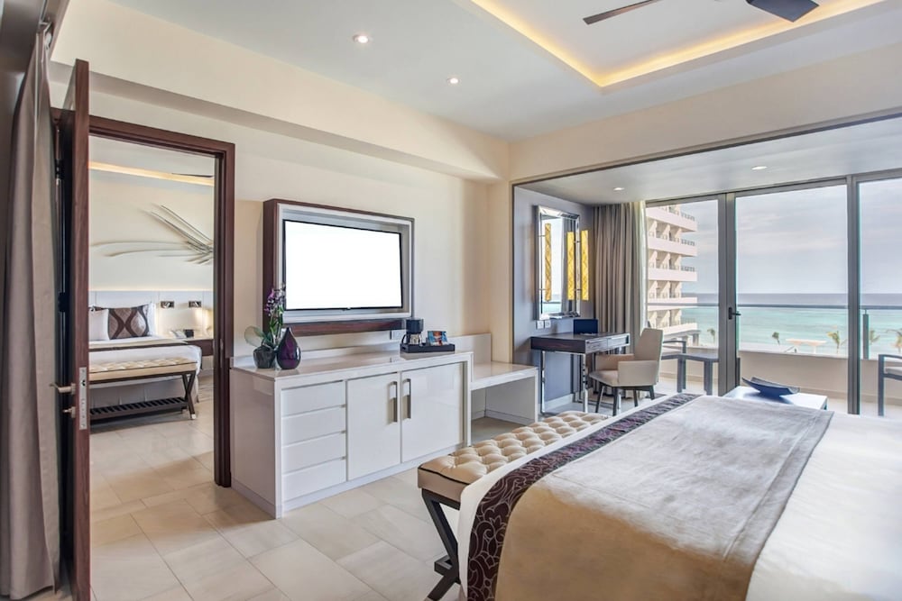 Royalton Blue Waters Montego Bay, An Autograph Collection All-Inclusive Resort 20/84