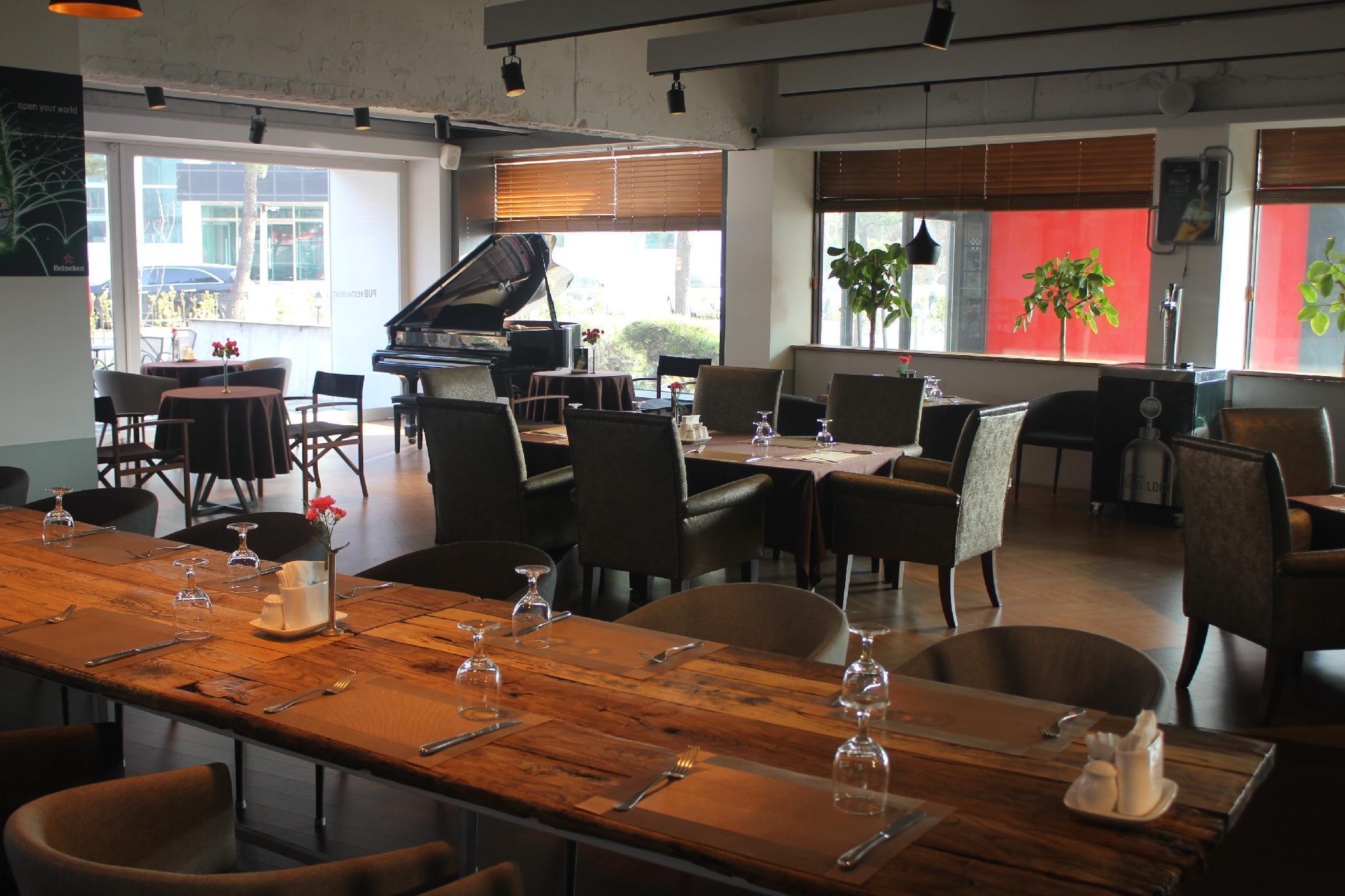 Gyungpo Beach Hotel 58/69