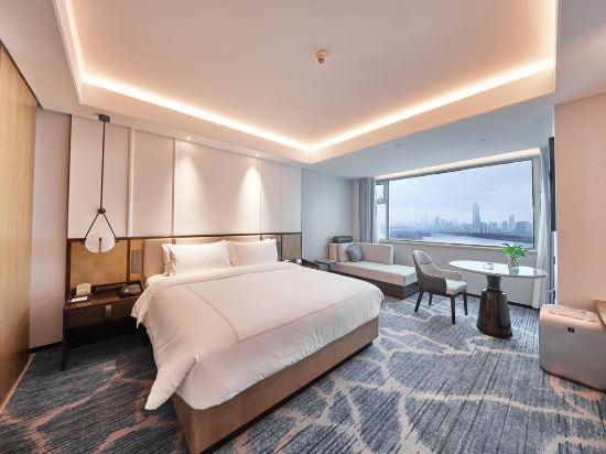Forest, Double Bed, Lake View