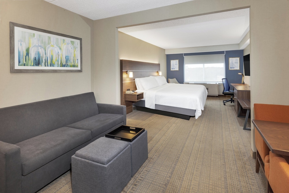 Holiday Inn Expresss And Suites Long Island East End 23/49