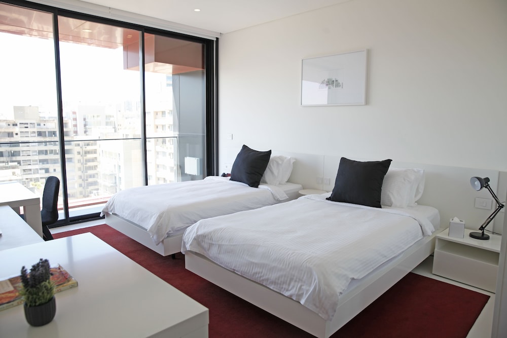 1 BEDROOM, EXECUTIVE, SUITE