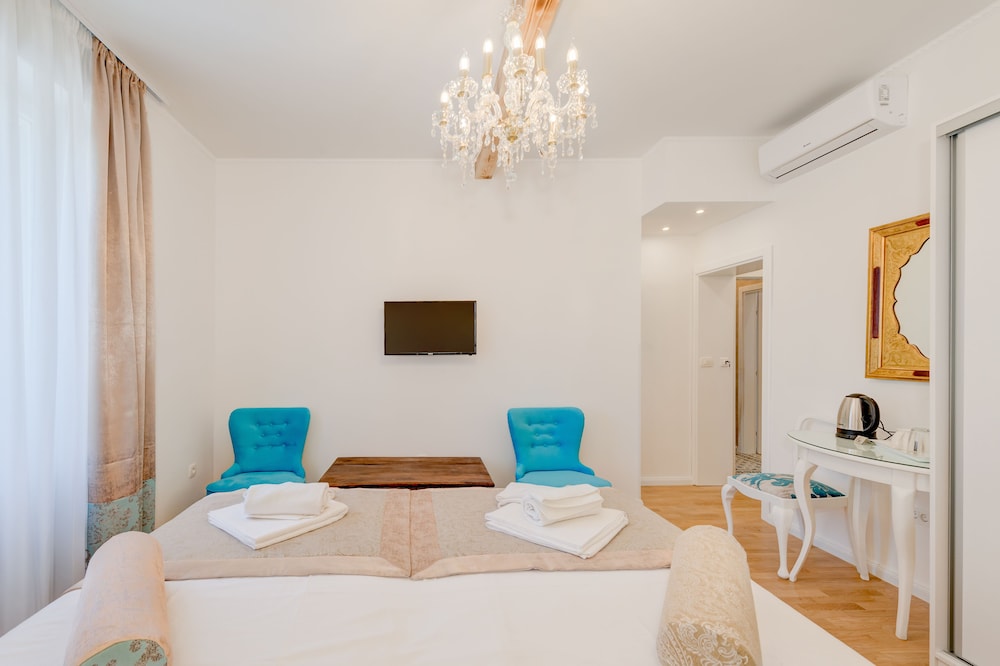 Le Monde Luxury Accommodation 27/63