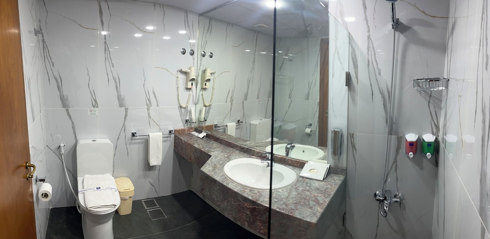 EL SHEIKH SUITES 56/60