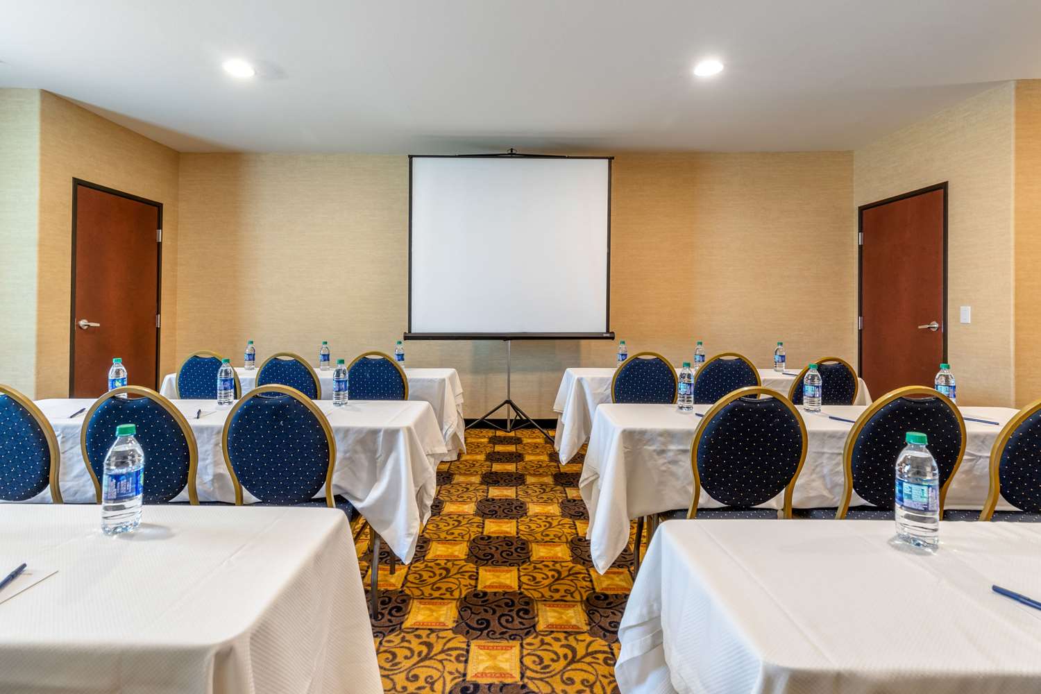Comfort Suites San Antonio North - Stone Oak 15/20