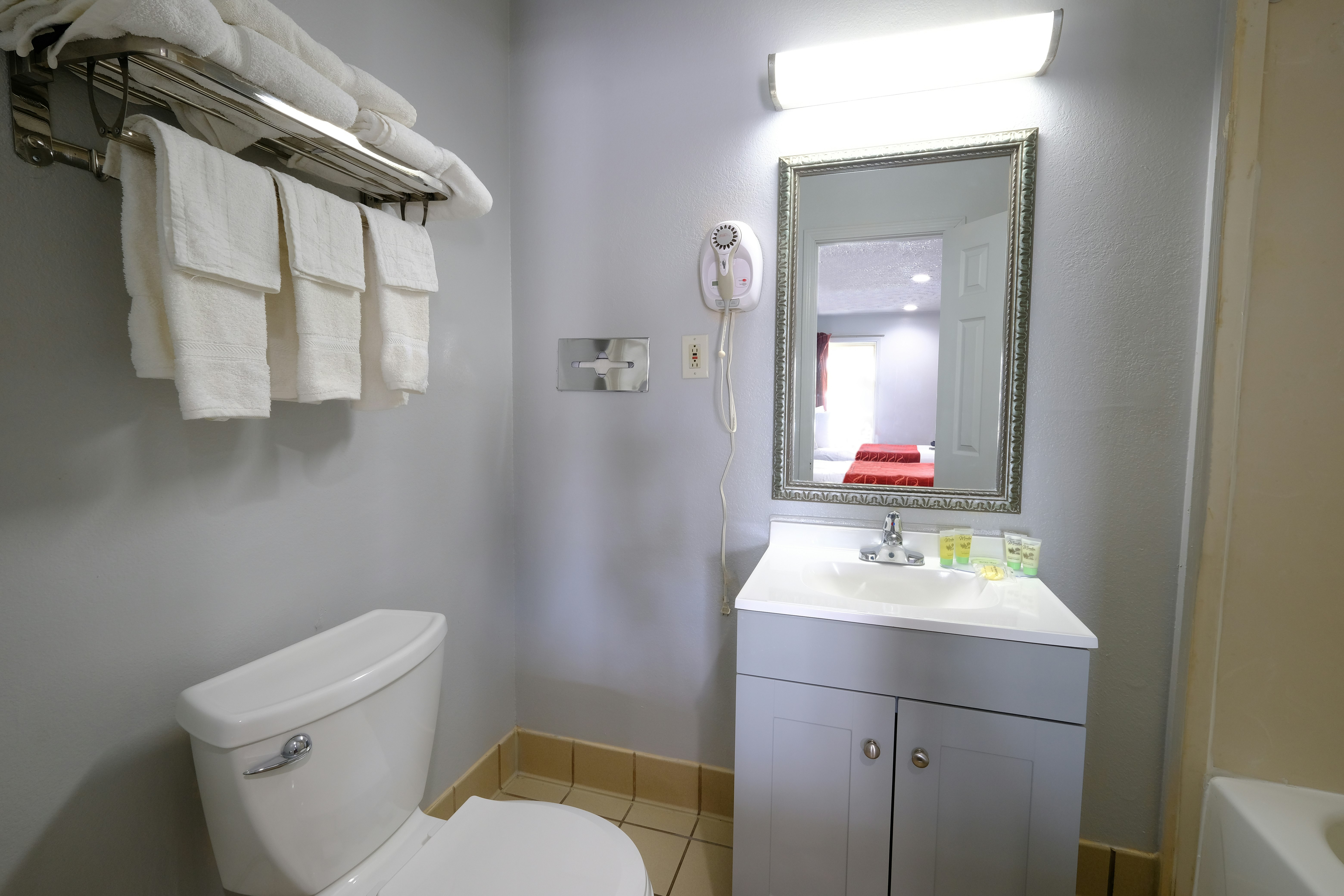 M-star Hotel Searcy 32/32