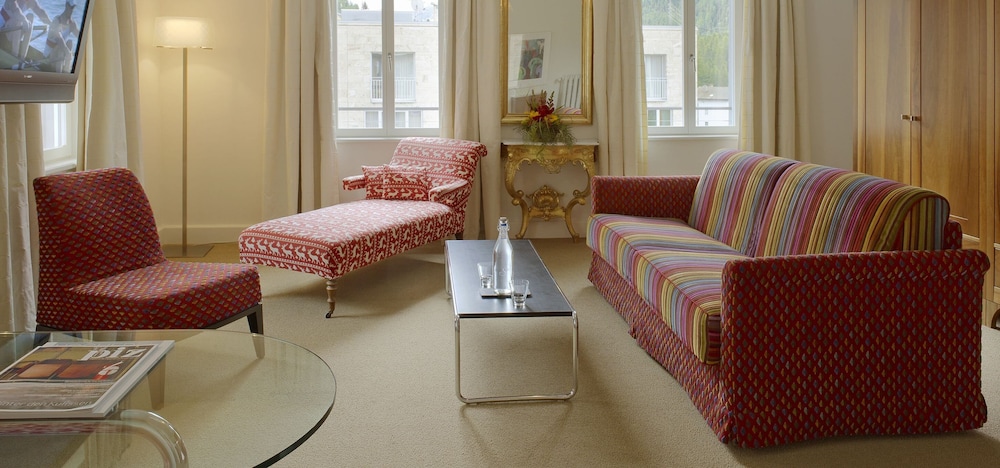Hotel Saratz 23/37