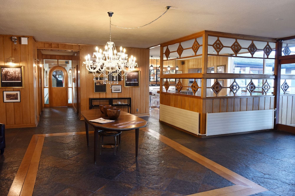 lobby