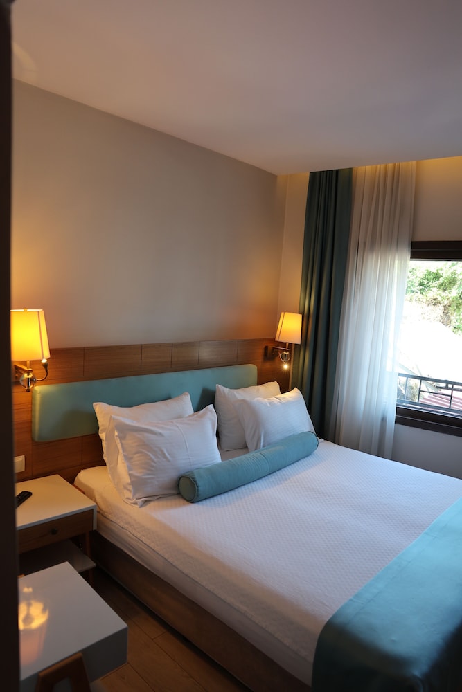 Sardinia Hotel 14/50