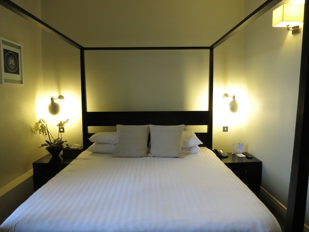 The Studley Hotel 9/50