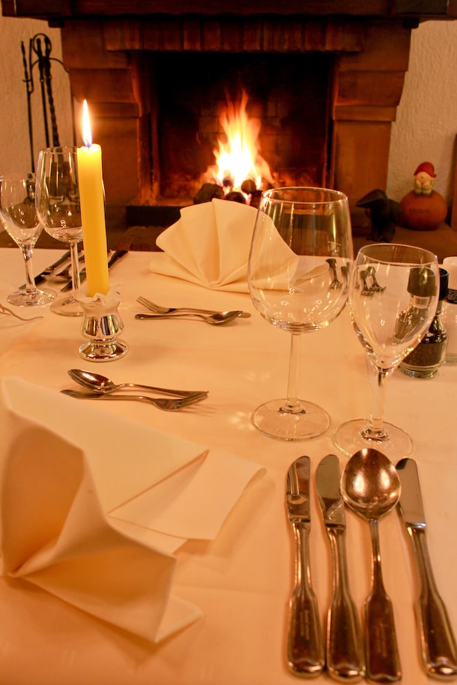 Hotel Froehlich 11/30