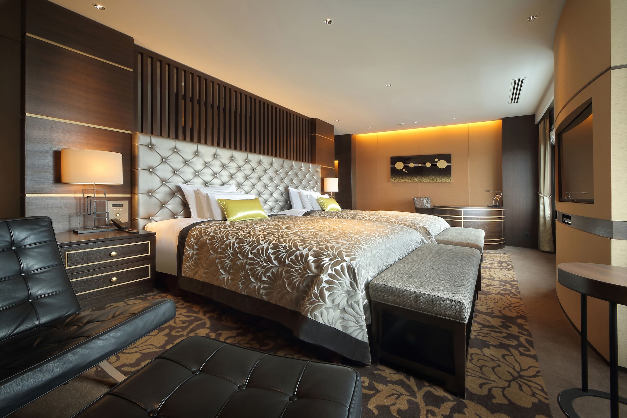 ROYAL, SUITE, MAIN BUILDING