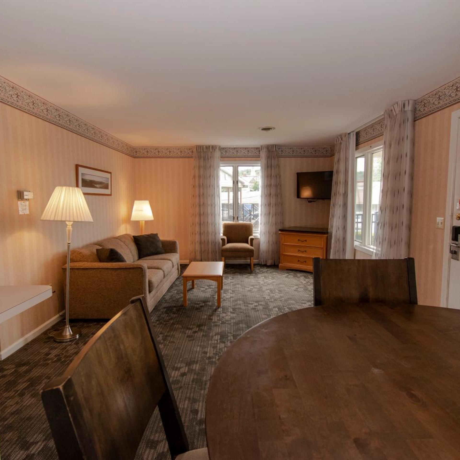 Marine Village Resort 24/51