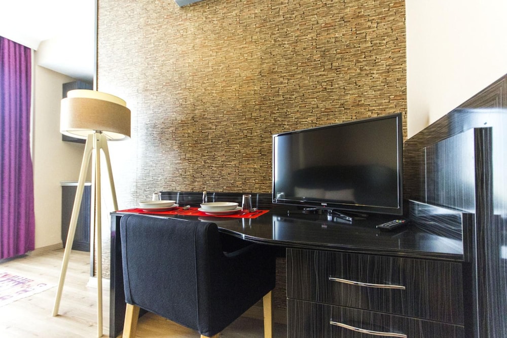 Bossuite Hotel Maltepe 44/50