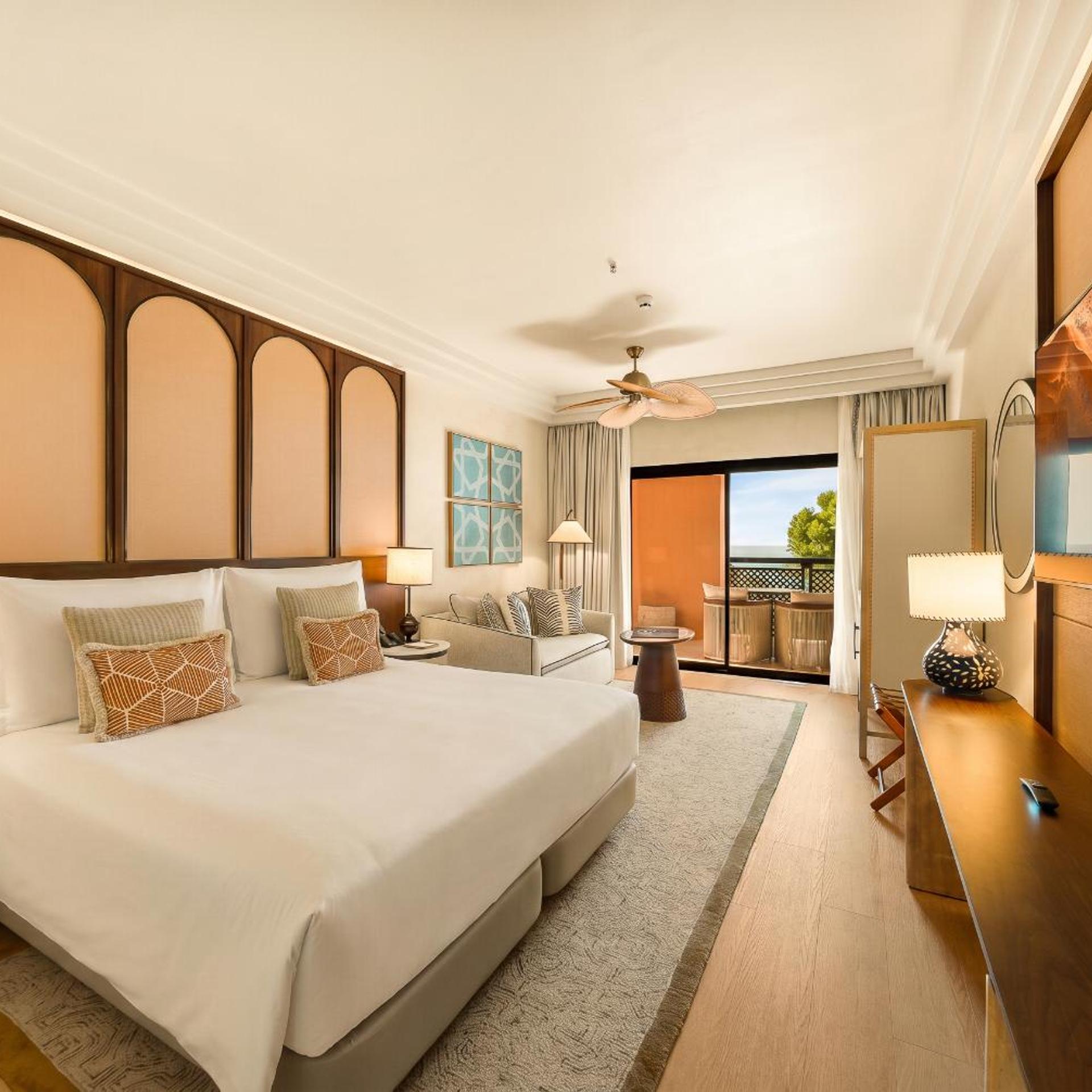 Junior Suite, King Bed