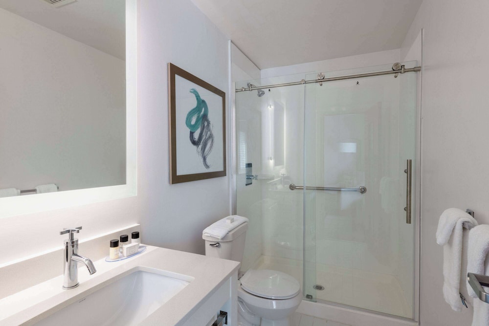 TRYP by Wyndham Tallahassee North I-10 Capital Circle 63/63