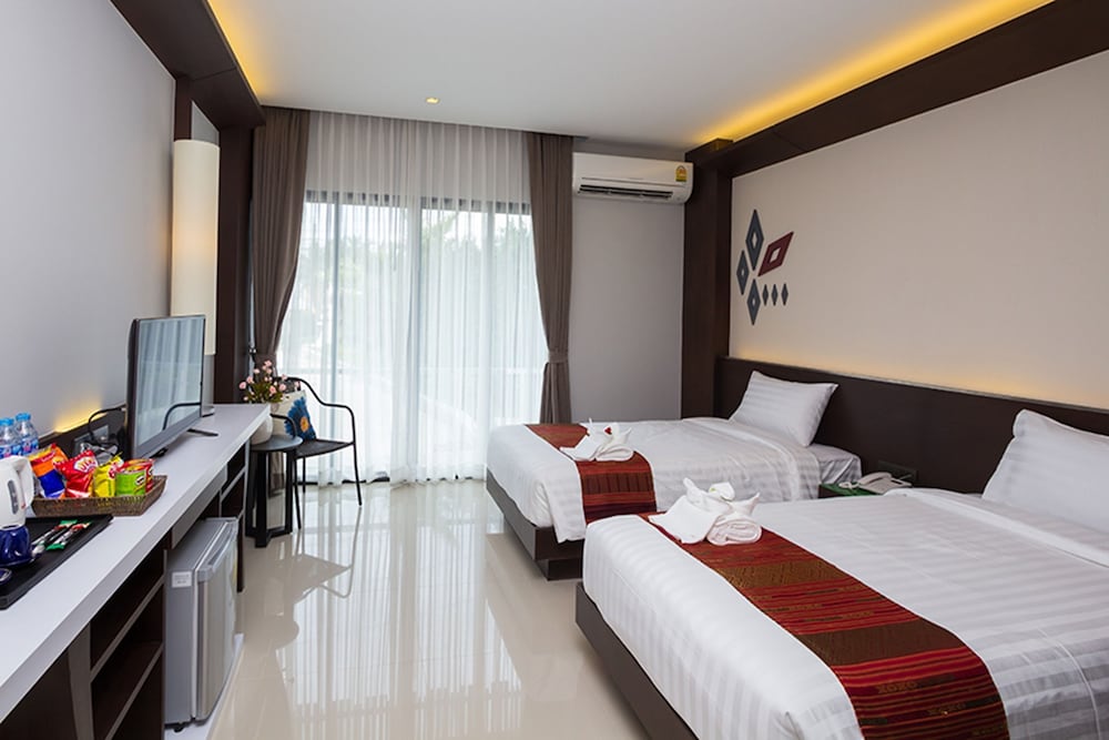 Deluxe, Twin Beds