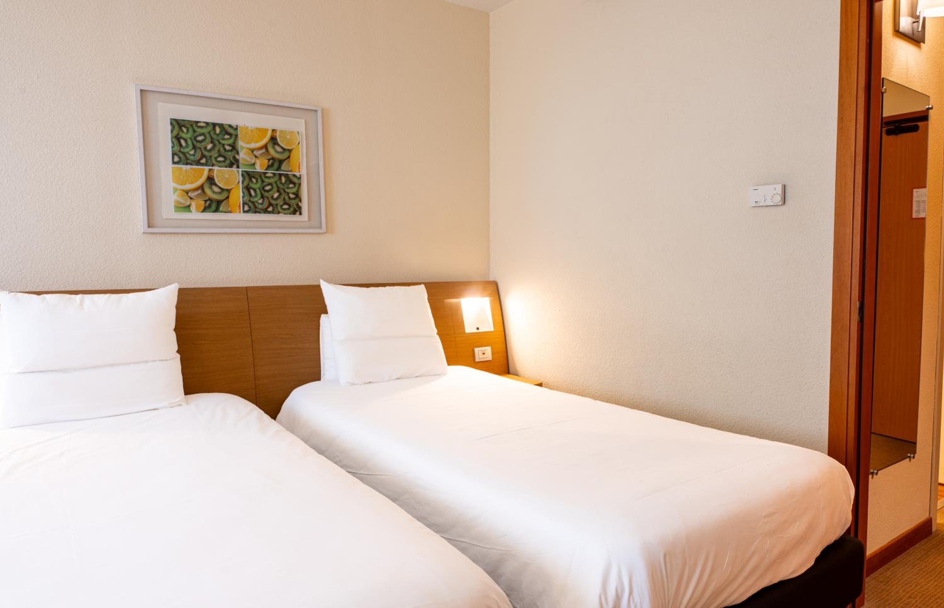 غرفة بسريرين منفصلين، Novotel Roma Est 10/10