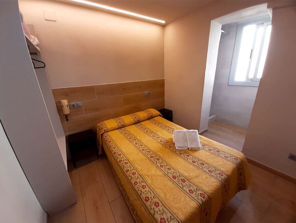 Hostal Sant Ramon 19/28