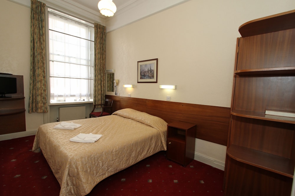 Ridgemount Hotel 29/61