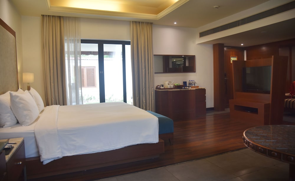 Taj Alibaug Resort & Spa, Maharashtra 18/52