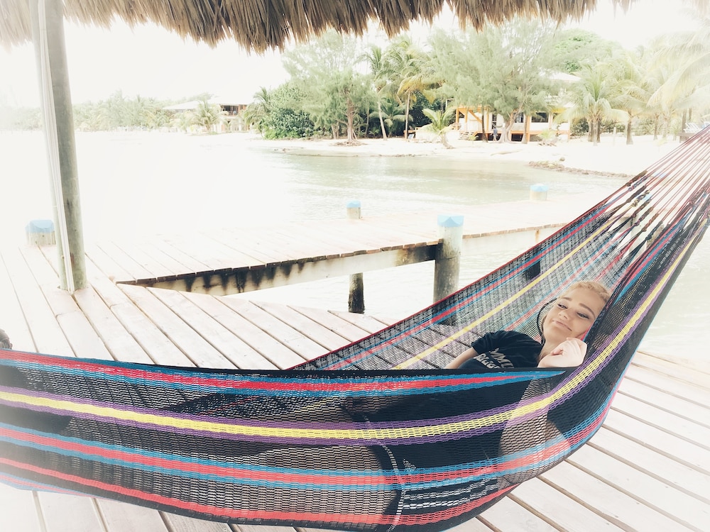 Maya Beach Hotel 6/82