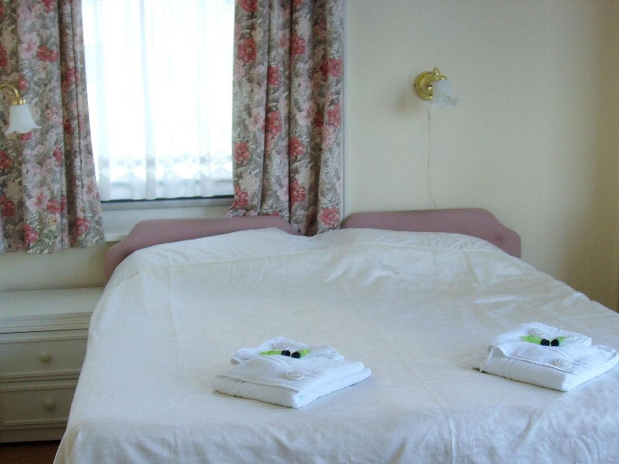 Alexandra Hotel Eastbourne 6/34