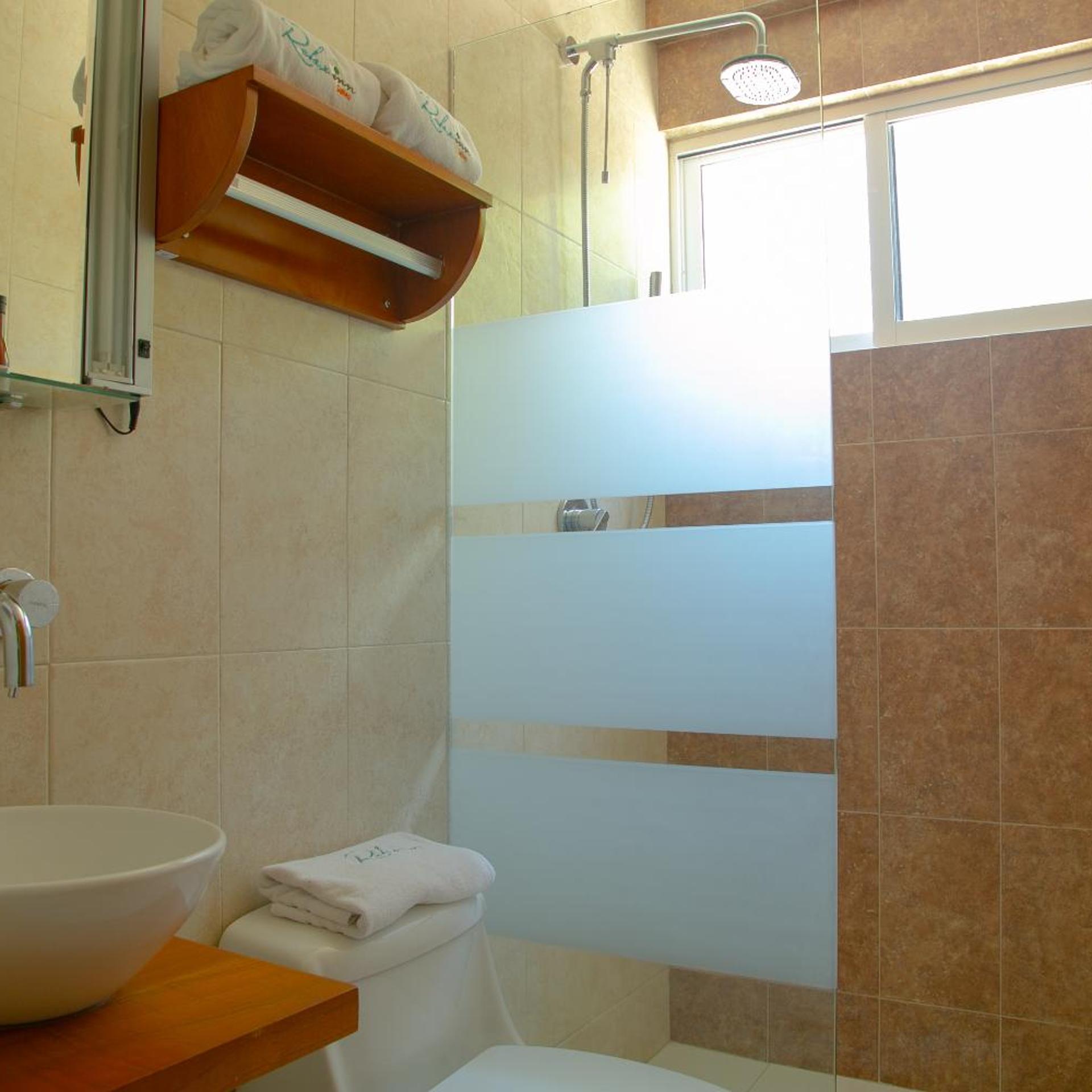 Relax Inn Suites 50/50