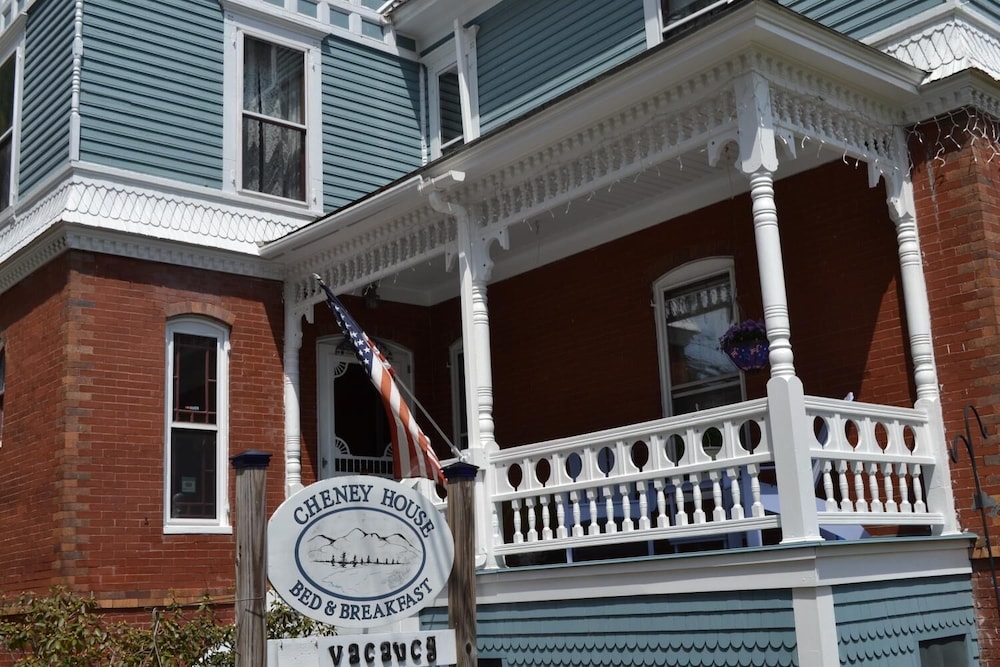 Cheney House 2/50
